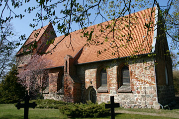Koserower Kirche im Jahre 2005